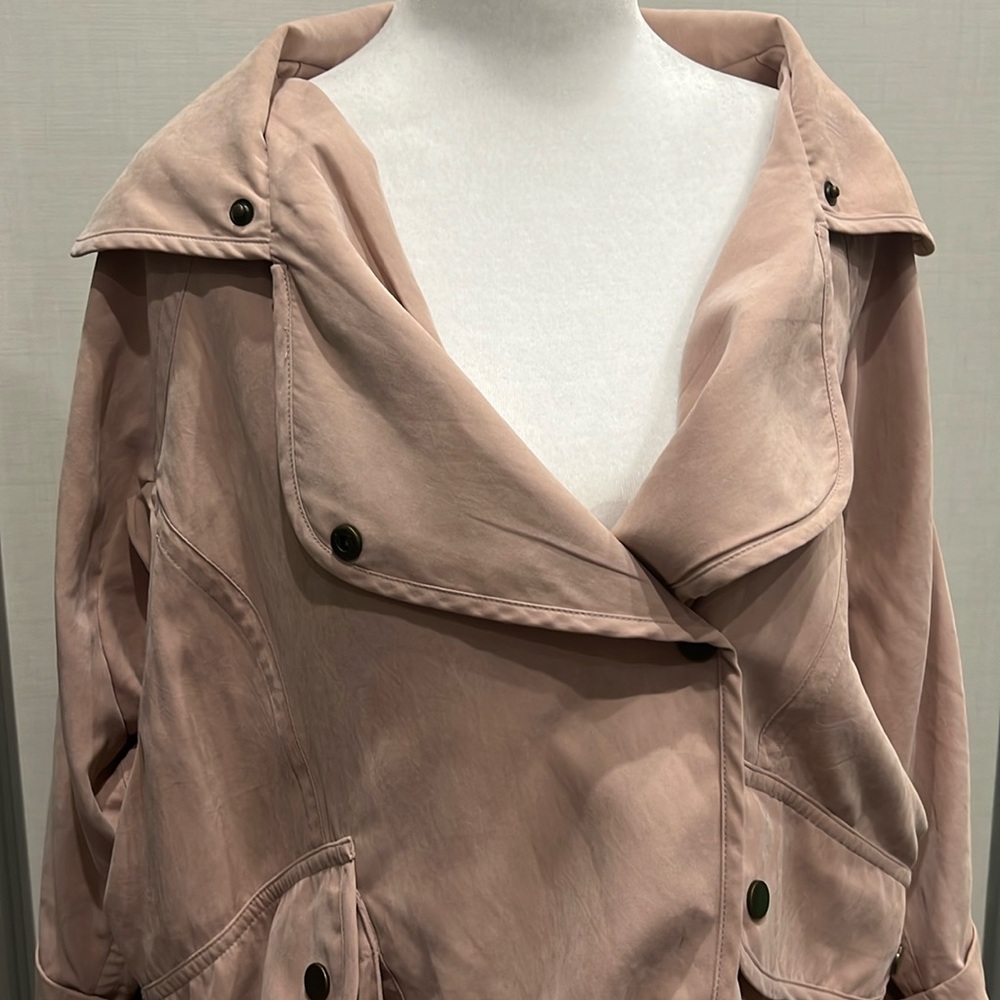 Spring bomber